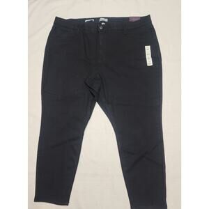 AVA & VIV Women's High rise skinny size 26 W46''x L41''
